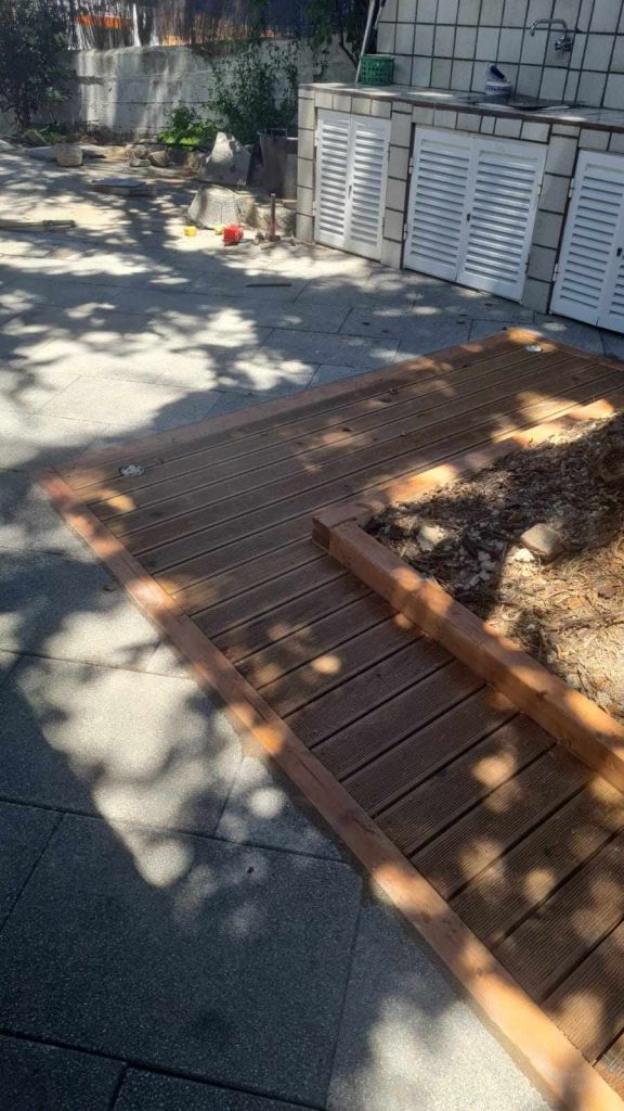 Después de la intervención en el alcorque del cedro